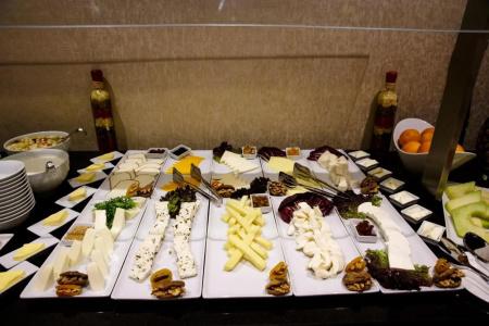 Grand Aras & Suites - 15