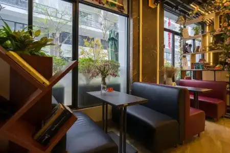 BBQ Hostel - 14
