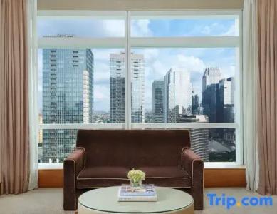 The Ritz-Carlton Jakarta, Pacific Place - 142