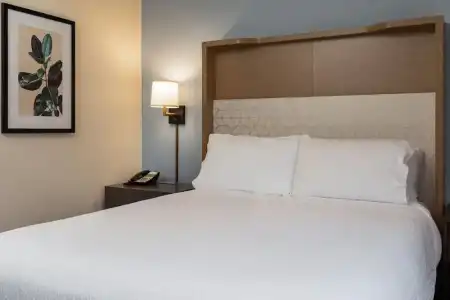 Holiday Inn VICTORIA – ELK LAKE by IHG - 102
