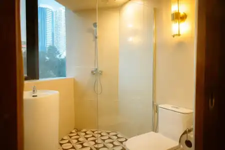 Metro Pratunam Boutique - 8