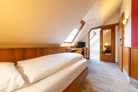 AAAAwelt Kübler - 20