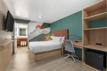Best Western Plus Clocktower Inn - 73