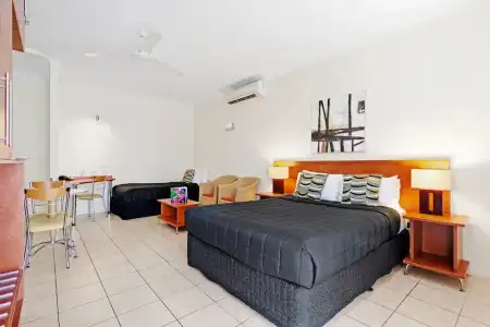 Cairns Queens Court - 111