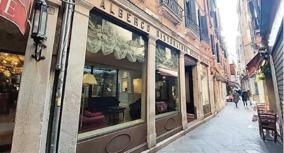 Bella Venezia - 36