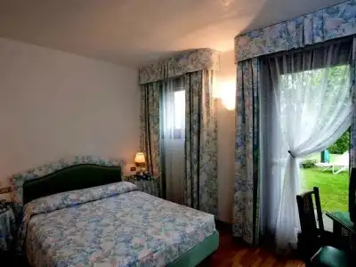 Relais Leon D Oro - 24