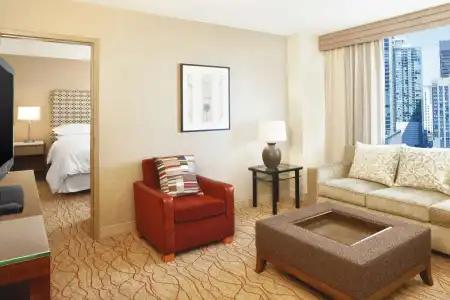 Sheraton Grand Chicago Riverwalk - 2
