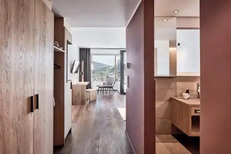 Haller Suites & Restaurant - 14