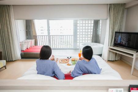Ramada by Wyndham Phuket Deevana - 40