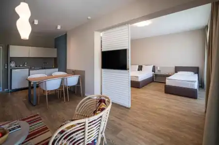 Romance & Family Suites - 119