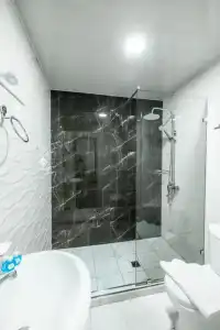 Park Bobur Apt 5X - 33