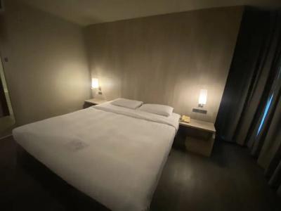 Gold Orchid Bangkok - 85