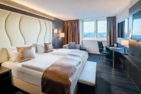Plaza Premium Darmstadt - 4