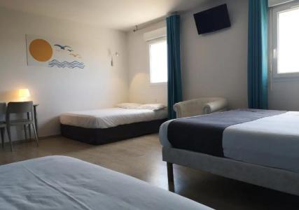 Grand Cap Rooftop Pool - 41