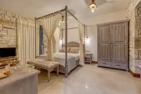 Navalia Otel - 105