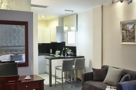 AVA & Suites - 46