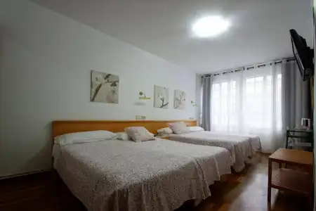 Hostal Carbonara - 2