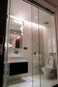 Signature Boutique - 100