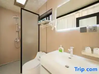 the Dragonfly Guesthouse - 100