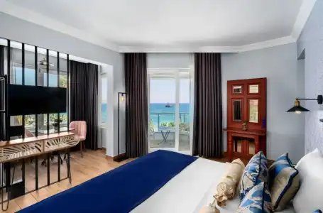 De Manor Boutique - 19