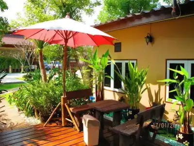 Baan Saranrom - 10