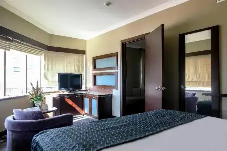 Kaya Prestige - 87