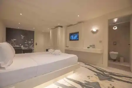 June Alaçatı (+15 Adult only) - 33