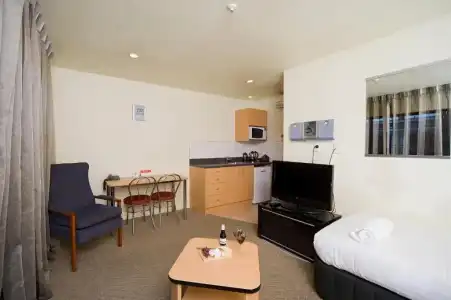Best Western Ellerslie International - 111