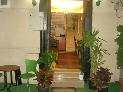 Sofia Corner - 11