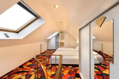Bellevue - 64