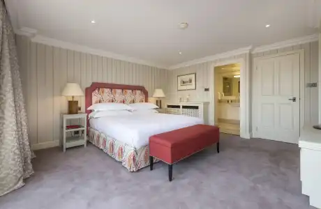 The Capital, Apartments & Townhouse - Small Luxurys of The World - 9