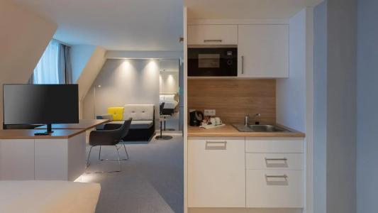 Holiday Inn Express & Suites POTSDAM by IHG - 18