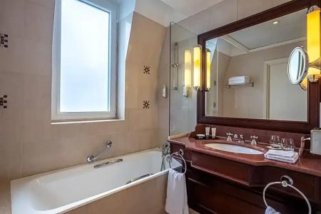 Hôtel Pont Royal - 64