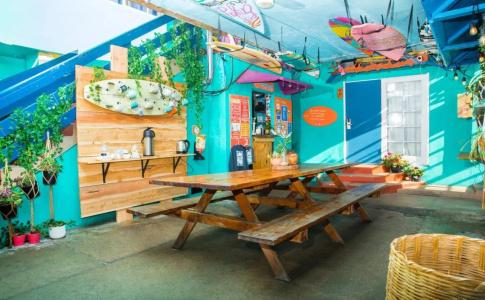 ITH Beach Bungalow Surf Hostel - 8