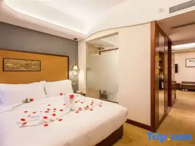 Lujia International - 106