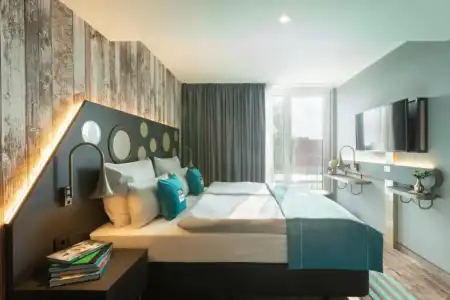 Holiday Inn - the niu, Brass Munich Olympiapark by IHG - 0