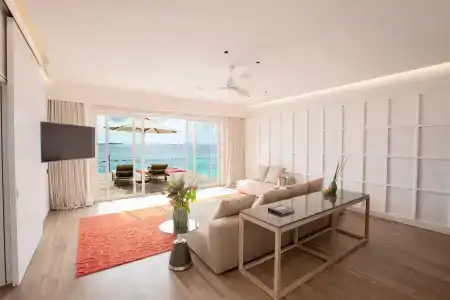 Emerald Maldives Resort & Spa - 3