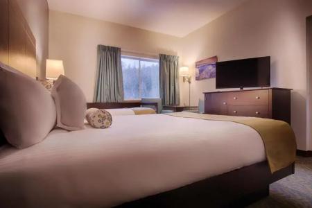 Sun & Ski Inn and Suites - 84