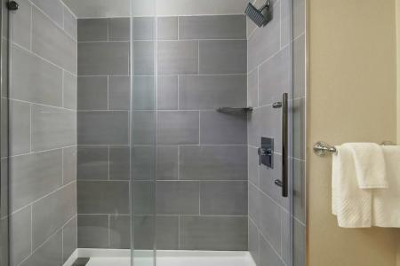 Hilton Anchorage - 8