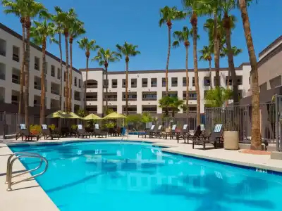 Hilton Phoenix Airport - 34