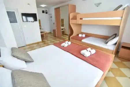 D&D Apartments - 235