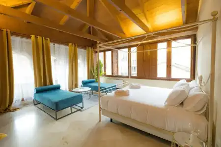 Cetina Palacio Ayala Berganza. - 32