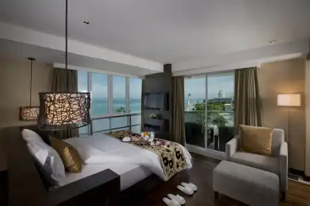 A-ONE Pattaya Beach Resort - 11