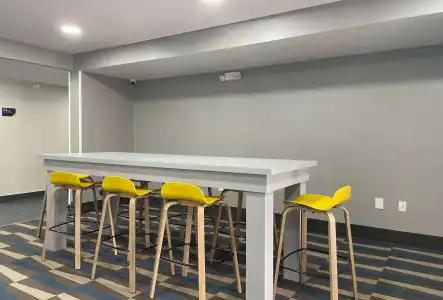 Microtel Inn & Suites by Wyndham Bossier City - 16