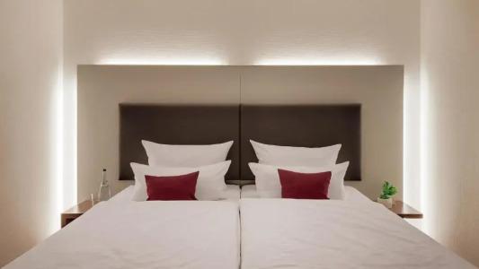 Newton Heilbronn - 4