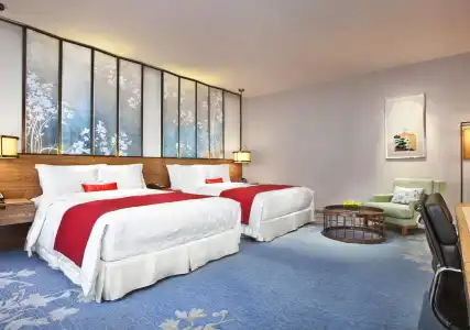 HUALUXE Shanghai Twelve at Hengshan by IHG - 5
