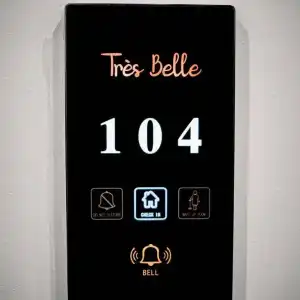 Tres Belle - 29