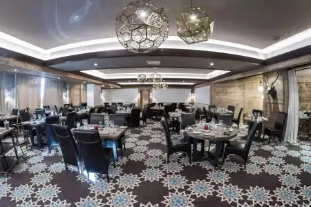 Hôtel Les Suites du Montana by Les Etincelles - 18