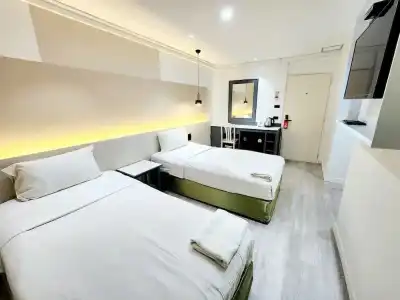 SEATEL Phuket Patong Beach - 30