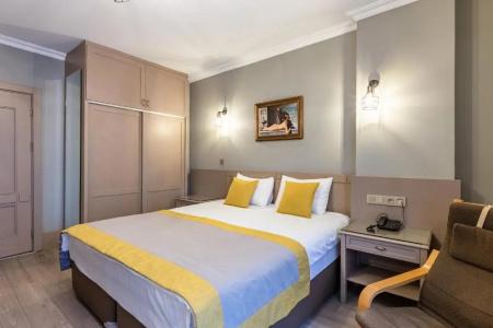 Seraglio & Suites - 87